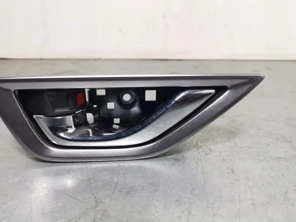 FBZ14783 Poignée intérieure arrière pour Subaru Forester image 4