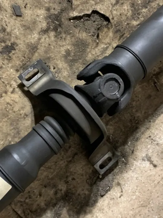 Mercedes C W204 Drivaxel OEM A2044101306 image 5