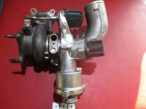 Turbocompresor AUDI A4 A5 1.8 06L145701J image 3