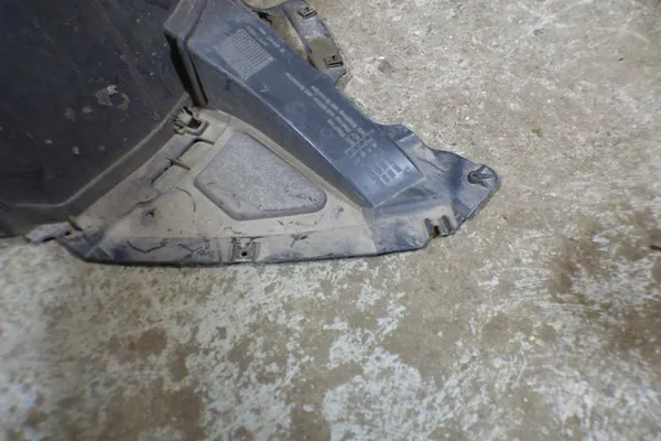 Right Front Wheel Arch Skoda Superb III image 3