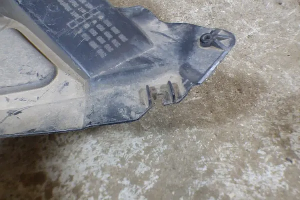 Right Front Wheel Arch Skoda Superb III image 4