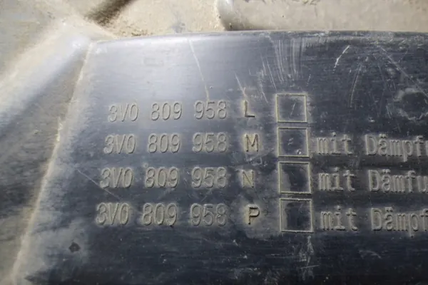 Right Front Wheel Arch Skoda Superb III image 5