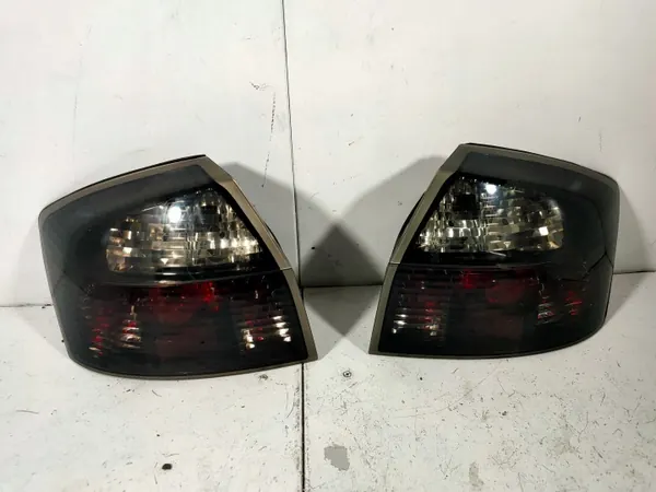 OEM Lampa LEWA PRAWA TYŁ AUDI A4 B6 SEDAN DYMIONE image 2