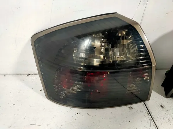 OEM Lampa LEWA PRAWA TYŁ AUDI A4 B6 SEDAN DYMIONE image 3