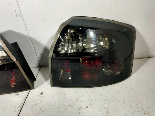 OEM Lampa LEWA PRAWA TYŁ AUDI A4 B6 SEDAN DYMIONE image 5