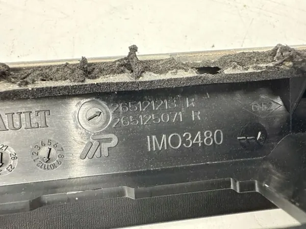 OEM 265121213R Dacia Duster III Feu de Plaque Arrière image 10