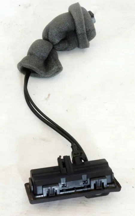 Poignée de coffre Audi A4 B9 avec caméra OEM 3V0827566L image 3