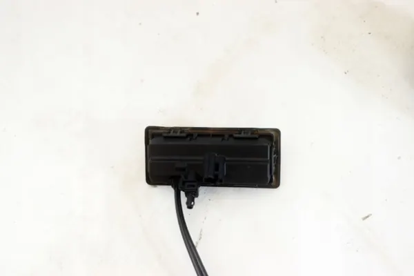 Poignée de coffre Audi A4 B9 avec caméra OEM 3V0827566L image 4
