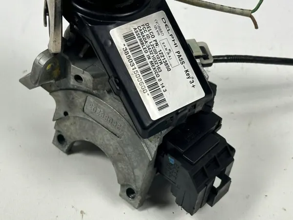 Module Immobilisateur OEM 10GM714A avec Clés image 6