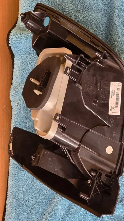 Luz trasera izquierda Peugeot 208 II 9823216780 image 5