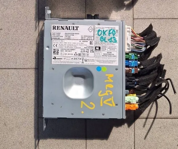 Radio Nav -yksikkö OEM 259152779R Renault Megane V:lle image 2