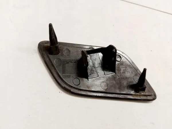 Tapa Limpiafaros Audi Q7 Lado Izquierdo OEM LZ7S image 3