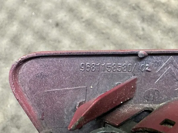 Ajovalopesurin suutintulppa OEM 9681158580 Citroen image 3