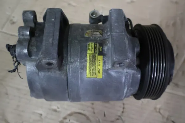 VOLVO S60 S80 V70 2.4D5 Ilmastointikompressori image 4