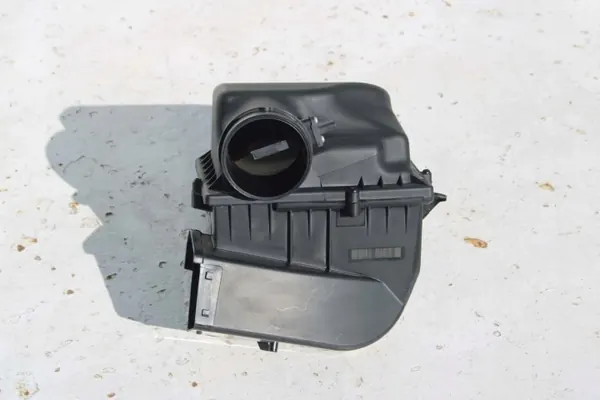 Filtro de ar BMW usado OEM 7643301 para motor B58B30 image 4