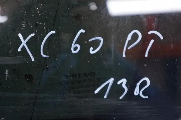 Vitre latérale arrière droite Volvo XC60 I 13R - OEM image 3