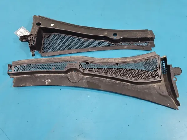 Parabrisas OEM 96733024 para Peugeot 208 I usado image 2