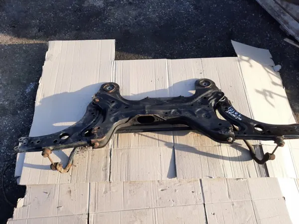 OEM 7113183 Engate Reboque Usado Octavia I image 2