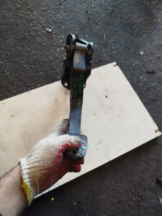 Kupplungspedal Pumpe VW Golf 5 Audi A3 Leon II 1.9 TDI image 2