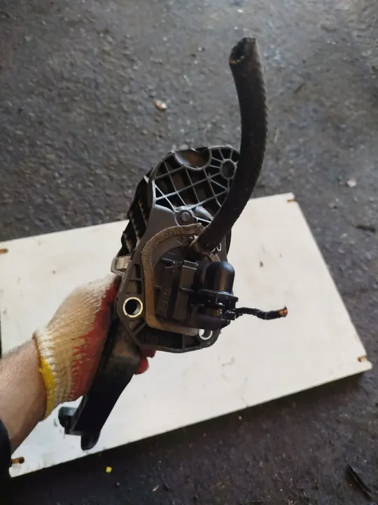 Kupplungspedal Pumpe VW Golf 5 Audi A3 Leon II 1.9 TDI image 5