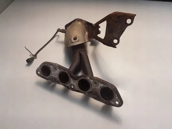 Colector de escape Toyota Prius OEM 1714121120 image 3