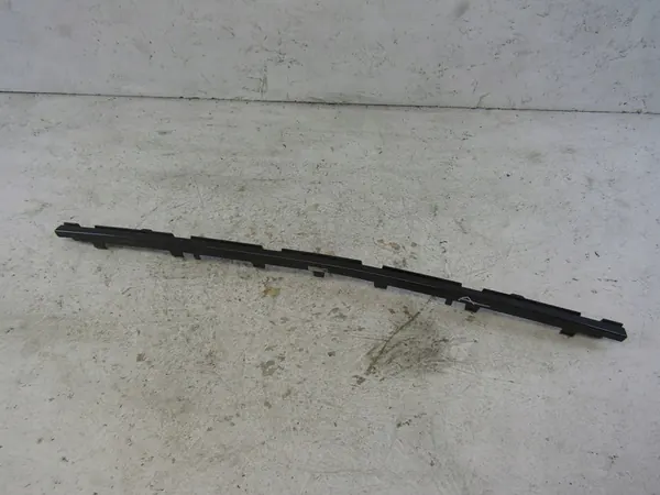 Audi Q3 II Etupuskuri Trim 83A807663A image 4