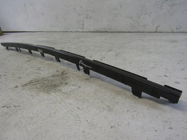 Audi Q3 II Etupuskuri Trim 83A807663A image 5