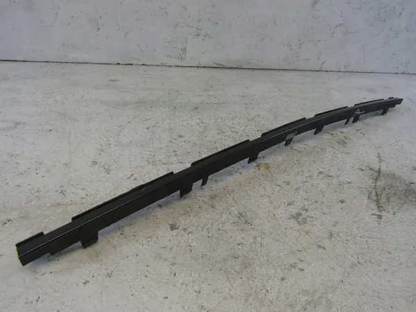 Audi Q3 II Etupuskuri Trim 83A807663A image 6