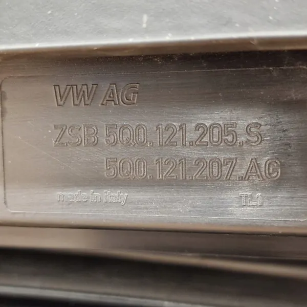 Radiador delantero VW Golf VII 1.4TSI 1.5TSI 2.0TDI image 8