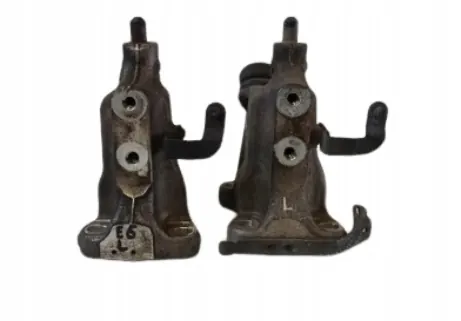 OEM 1788233 Scania R Cabine Kantelbevestiging Links image 2