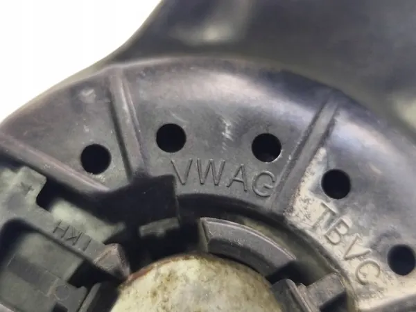 AUDI A4 B9 Motorsteun Rechts 8W0199372CA image 10