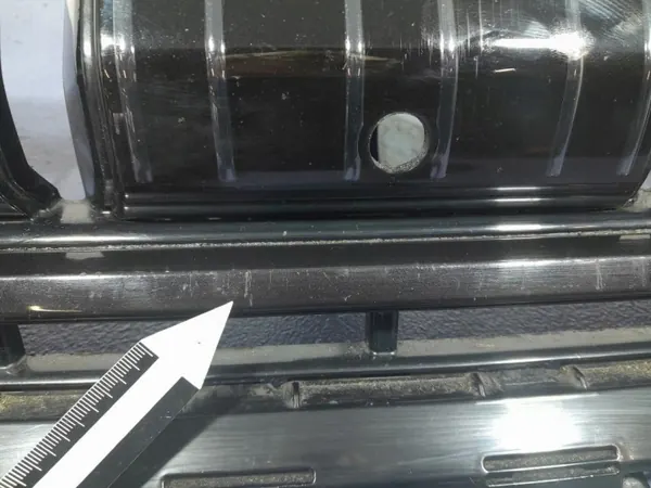 Inserção de grade SKODA KODIAQ OEM 565853663E - Usado image 6