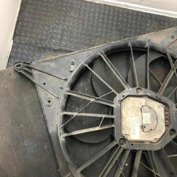 Ventilateur Volvo OEM 30665985 pour XC90 I - Occasion image 3