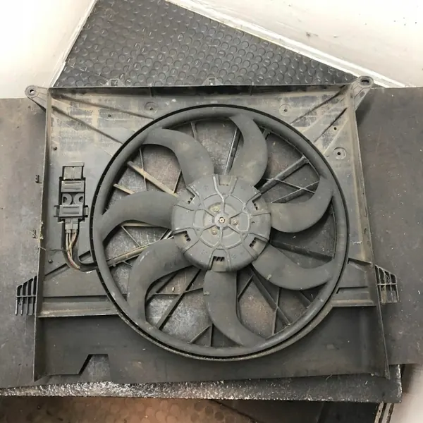 Ventilateur Volvo OEM 30665985 pour XC90 I - Occasion image 5