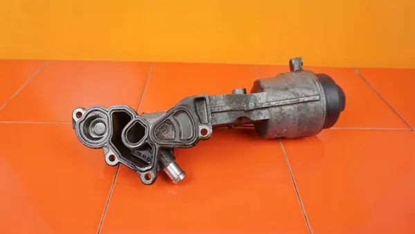 Oljefilterbas BMW 1 F20 3 F30 7611968 image 5