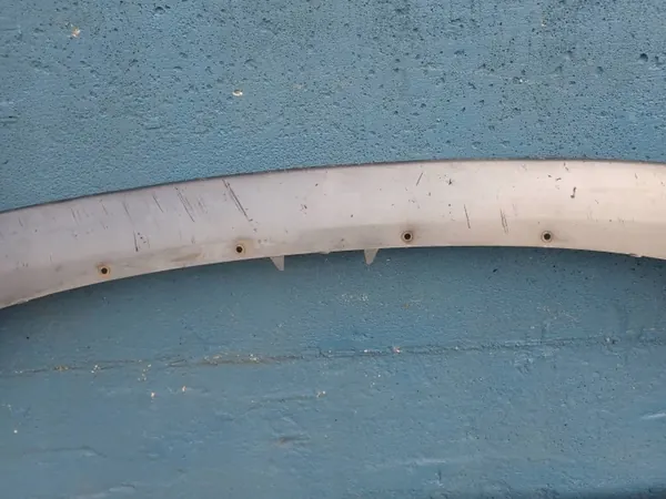 Spoiler del parachoques delantero OEM 30678626 Volvo V70 III image 3