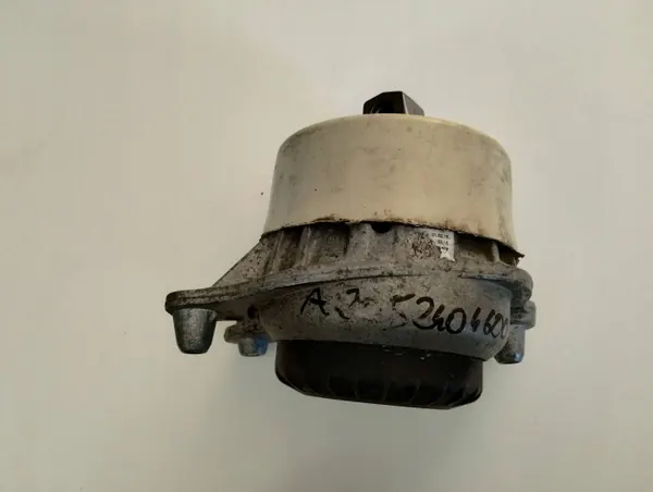 Moottorin tuki OEM A2052404600 Mercedes-Benz C AMG image 2