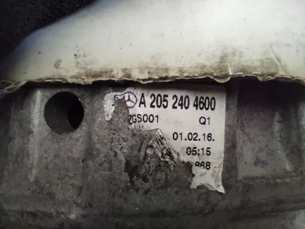 Moottorin tuki OEM A2052404600 Mercedes-Benz C AMG image 4