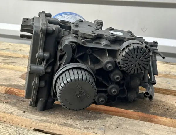 Secador de Aire EAPU Mercedes Actros MP5 EL2251 A0024460464 image 3