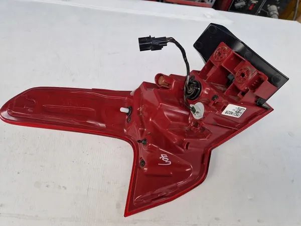 HÖGER BAKLJUS LED HYUNDAI SANTA FE IV LIFT 21- image 3