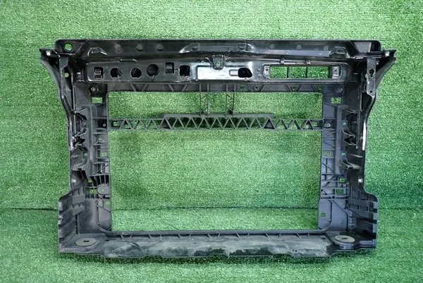 Pare-chocs avant OEM 6C0805588H pour VW Polo 6C image 4