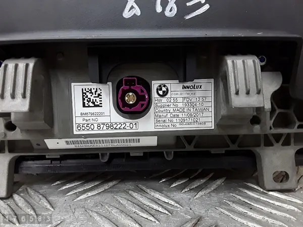 BMW X1 F48/F49 Display Bildschirm OEM 65508798222 image 4