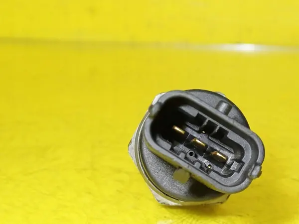 Brandstofdruksensor OEM DRC101116 voor Renault Master image 4