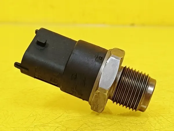 Brandstofdruksensor OEM DRC101116 voor Renault Master image 5