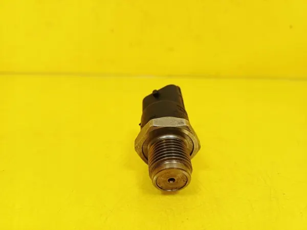 Brandstofdruksensor OEM DRC101116 voor Renault Master image 6
