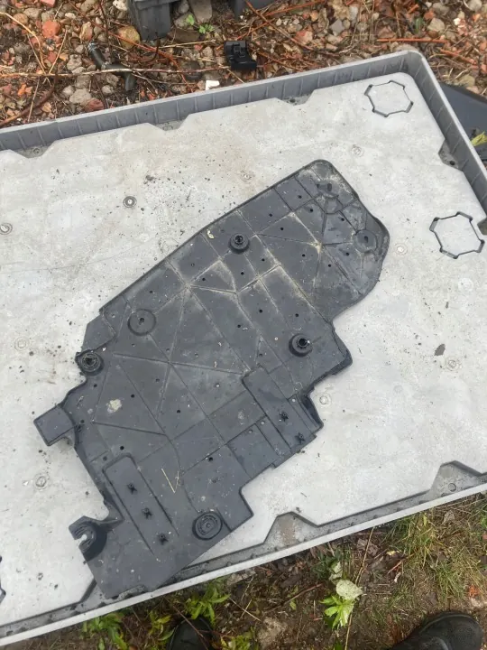 Citroen Peugeot underkroppsskydd OEM 9809531480 image 2