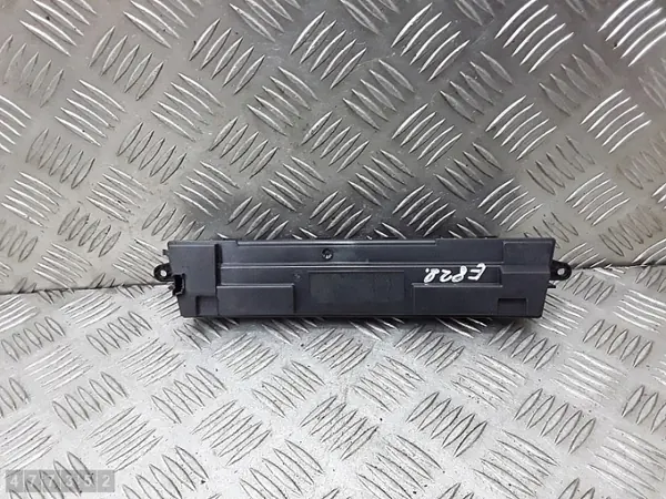 BMW klimatkontrollmodul OEM e1077602 - Begagnad image 4