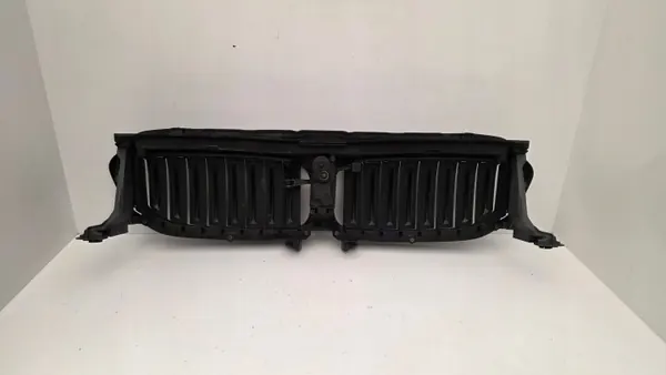 BMW G30 G31 Kromigrilli OEM 7497281 Käytetty image 5