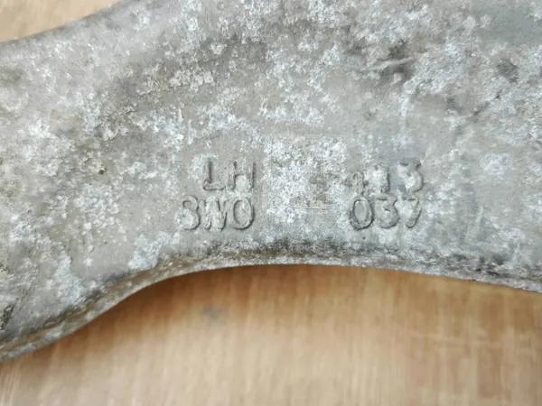 Linker schokdemperbeugel OEM 8W0037 Audi A4 B9 image 4