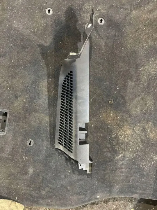Linke Kofferraumabdeckung OEM 51477114358 BMW X5 E53 2005 image 3